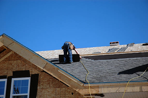 Best Roof Maintenance Services  in Lithopolis, OH